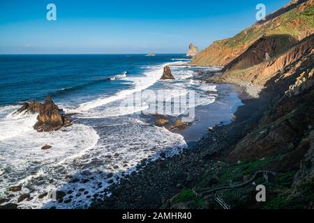 Benijo Nachmittags Strand, Anaga ländlichen Park, Teneriffa, Spanien. Stockfoto