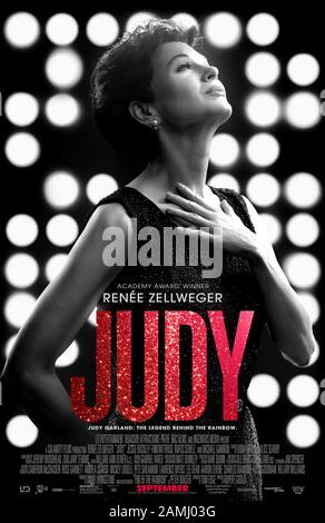 Judy (2019) unter der Regie von Rupert Goold und mit Renée Zellweger, Jessie Buckley und Finn Wittrock in den Hauptrollen. Biopic über Judy Garlands Londoner Konzerte von 1969, die vom Stück End of the Rainbow von Peter Quilter adaptiert wurden. Stockfoto