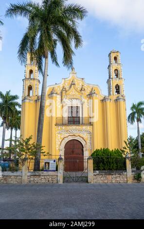 Iglesia de San Juan Bautista (St. Johannes der Täufer), eine Kirche in der Nähe des Zentrums von Merida, Yucatan, Mexiko Stockfoto