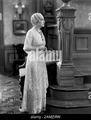 Schauspielerin Pauline Frederick, Publicity Portrait for the Film, "Wayward", Paramount Pictures, 1932 Stockfoto