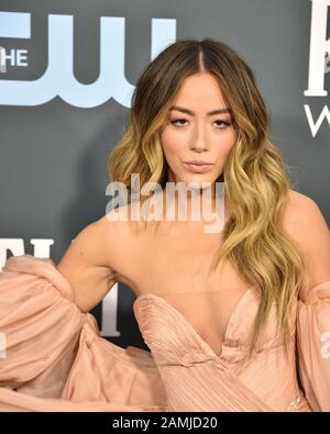 12. Januar 2020, Santa Monica, CA, USA: Los ANGELES - 12. JANUAR: Chloe Bennett bei den Critics Choice Awards 2020 im Barker Hanger am 12. Januar 2020 in Santa Monica, CA (Credit Image: © Kay Blake/ZUMA Wire) Stockfoto