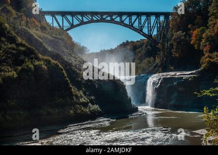 Wasserfall am Genesee River im Letchworth State Park, NY Stockfoto