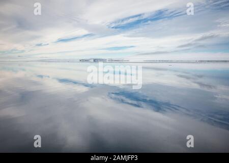 Meereis, Packeis und Landschaften, Franz Josef Land Stockfoto