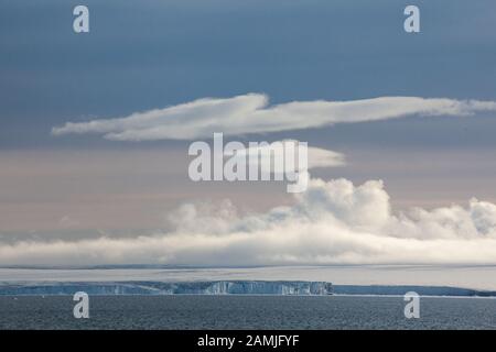 Meereis, Packeis und Landschaften, Franz Josef Land Stockfoto