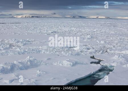 Meereis, Packeis und Landschaften, Franz Josef Land Stockfoto