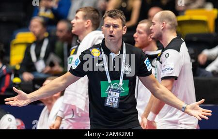 Trondheim, Norwegen. Januar 2020. Handball: Europameisterschaft, Lettland - Deutschland, Vorrunde, Gruppe C, 3. Spieltag. Bundestrainer Christian Prokop Gesten. Kredit: Robert Michael / dpa-Zentralbild / dpa / Alamy Live News Stockfoto