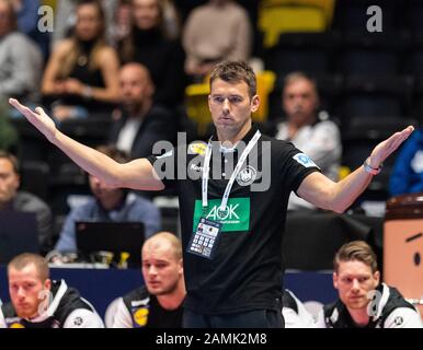 Trondheim, Norwegen. Januar 2020. Handball: Europameisterschaft, Lettland - Deutschland, Vorrunde, Gruppe C, 3. Spieltag. Bundestrainer Christian Prokop Gesten. Kredit: Robert Michael / dpa-Zentralbild / dpa / Alamy Live News Stockfoto