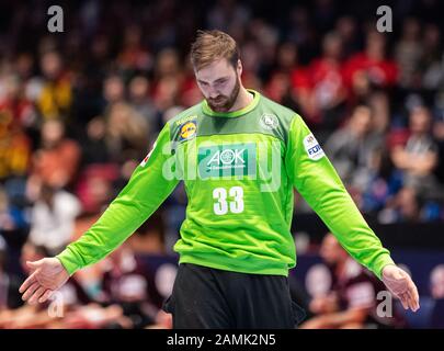 Trondheim, Norwegen. Januar 2020. Handball: Europameisterschaft, Lettland - Deutschland, Vorrunde, Gruppe C, 3. Spieltag. Deutschlands Torhüter Andreas Wolff gestürnte. Kredit: Robert Michael / dpa-Zentralbild / dpa / Alamy Live News Stockfoto