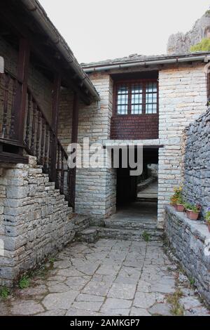 Kloster von Agia Paraskevi auf Monodendri die Vikos Schlucht Griechenland Stockfoto
