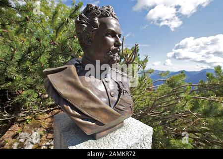 Büste von König Ludwig II. Kurz vor dem berggasthof am Herzogstand. [Automatisierte Übersetzung] Stockfoto