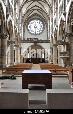 Inneneinrichtung der St. Paulskirche auf der Theresienwiese in München. [Automatisierte Übersetzung] Stockfoto