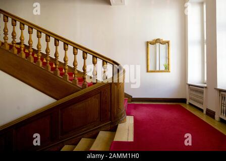 Das Schlosshotel Elmau in Klais ist im Juni 2015 Austragungsort des G7-Gipfels, hier die Treppe im alten Gebäude des Hotels. [Automatisierte Übersetzung] Stockfoto