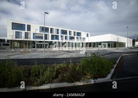 Das Gymnasium München Nord, eine "Eliteschule für Sport", an der Knorrstraße 171. [Automatisierte Übersetzung] Stockfoto