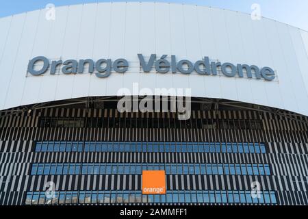 Marseille France, 28. Dezember 2019: Orange Velodrome Stadium Logo Heimansicht des OM Football Teams in Marseille Frankreich Stockfoto