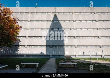 Das Bild zeigt die Kirche im Innenhof der Justizvollzugsanstalt Stadelheim in München (Oberbayern) am Dienstag, 15. Oktober 2019. [Automatisierte Übersetzung] Stockfoto