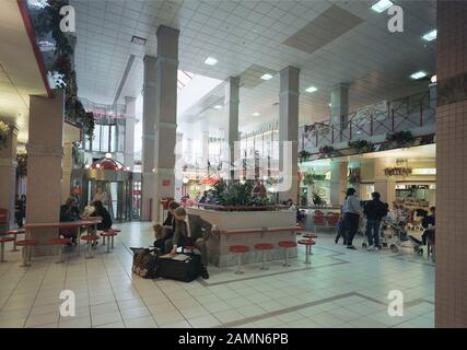 P & O Arndale Shopping Center in Wandsworth, London, im Jahr 1990 Stockfoto