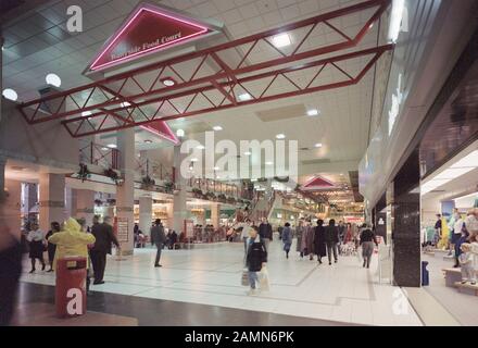 P & O Arndale Shopping Center in Wandsworth, London, im Jahr 1990 Stockfoto