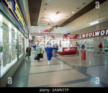 P & O Arndale Shopping Center in Wandsworth, London, im Jahr 1990 Stockfoto
