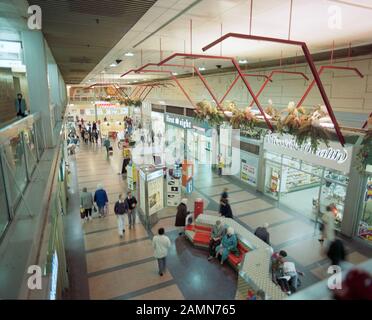 P & O Arndale Shopping Center in Wandsworth, London, im Jahr 1990 Stockfoto