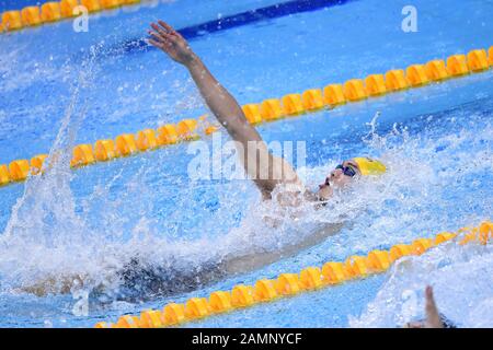 Shenzhen, Chinas Provinz Guangdong. Januar 2020. Xu Jiayu aus China tritt beim 100-m-Backtakt-Finale der FINA Champions Swim Series 2020 in Shenzhen, der südchinesischen Provinz Guangdong, am 14. Januar 2020 an. Kredit: Liang Xu/Xinhua/Alamy Live News Stockfoto