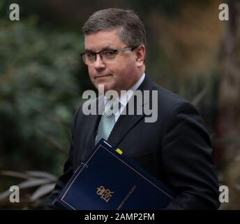 Downing Street, London, Großbritannien. Januar 2020. Robert Buckland, Staatssekretär für Justiz, Lordkanzler in Downing Street für wöchentliche Kabinettssitzung. Kredit: Malcolm Park/Alamy. Stockfoto