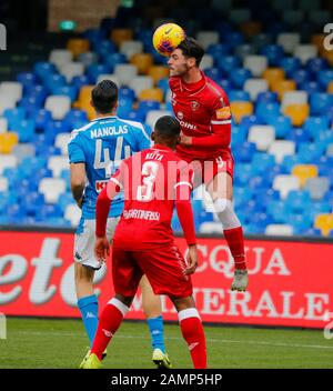 Rom, Kampanien, Italien. Januar 2020. Während des italienischen Fußballpokals SSC Neapel gegen den FC Perugia am 14. Januar 2020 im San Paolo Stadion in Neapel.Im Bild: IEMMELLO Credit: Fabio Sasso/ZUMA Wire/Alamy Live News Stockfoto