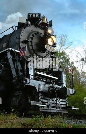 Nickel Plate Road Nr. 765 ist ein 2-8-4 "Berkshire' Typ Dampflokomotive für die Nickel Plate Road 1944 gebaut von der Lima Locomotive Works in Lima, O Stockfoto