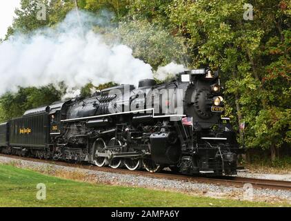 Nickel Plate Road Nr. 765 ist ein 2-8-4 "Berkshire' Typ Dampflokomotive für die Nickel Plate Road 1944 gebaut von der Lima Locomotive Works in Lima, O Stockfoto