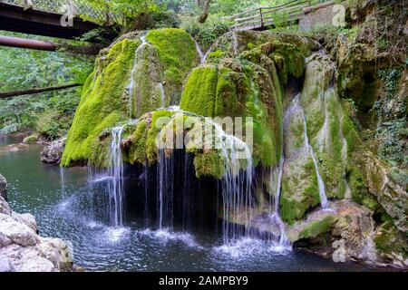 Der Wasserfall Bigar im Cheile-Nerei-Beusnita-Nationalpark, Banat, Rumänien Stockfoto