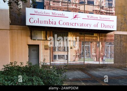 Columbia, SC, USA-8 JANUAR 2010: Columbia Conservatory of Dance, Front Exterieur und Schild. Stockfoto