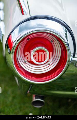 Detail der hinteren Rundschreiben Licht der klassischen Jahrgang 1962 Ford Thunderbird im Stars & Stripes show in Tatton Park GROSSBRITANNIEN Stockfoto