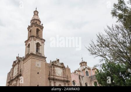 Pfarrei San Mateo Apostol, eine katholische koloniale Kirche in Huichapan, Hidalgo, Mexiko Stockfoto