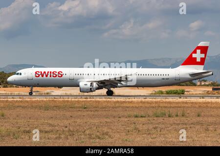 Palma de Mallorca, Spanien - 21. Juli 2018: Airbus A321 der Swiss International Airlines am Flughafen Palma de Mallorca (PMI) in Spanien. Airbus ist ein Stockfoto