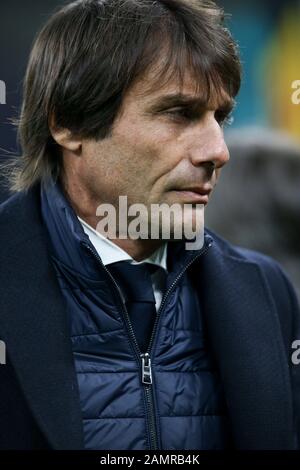 Mailand, Italien. Jan 2020. Antonio Conte (fc internazionale) während Inter vs Cagliari, italienischer TIM-Cup in Mailand, Italien, 14. Januar 2020 Kredit: Unabhängige Fotoagentur/Alamy Live News Stockfoto