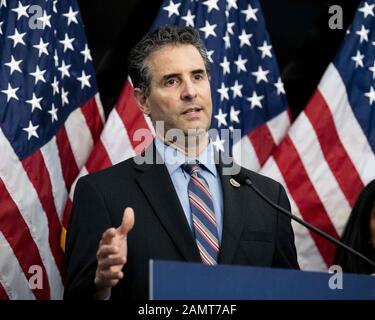 Washington, DC, USA. Januar 2020. 14. Januar 2020 - Washington, DC, Vereinigte Staaten: US-Vertreter JOHN SARBANES (D-MD) spricht auf einer Veranstaltung zum zehnjährigen Jubiläum der Citizens United Decision. Kredit: Michael Brochstein/ZUMA Wire/Alamy Live News Stockfoto