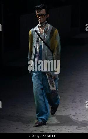 Mailand, Italien. Januar 2020. Gucci Herbst/Winter 2020/2021 Start- Und Landebahn während der Mailänder Fashion Week Men'Äôs Januar 2020 - Mailand, Italien 14.01.2020 weltweite Nutzung Credit: Dpa/Alamy Live News Stockfoto