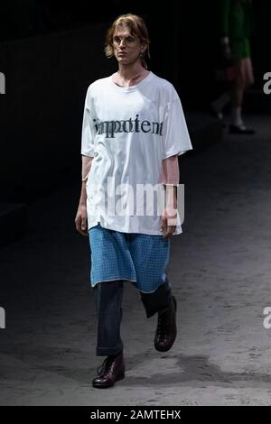 Mailand, Italien. Januar 2020. Gucci Herbst/Winter 2020/2021 Start- Und Landebahn während der Mailänder Fashion Week Men'Äôs Januar 2020 - Mailand, Italien 14.01.2020 weltweite Nutzung Credit: Dpa/Alamy Live News Stockfoto