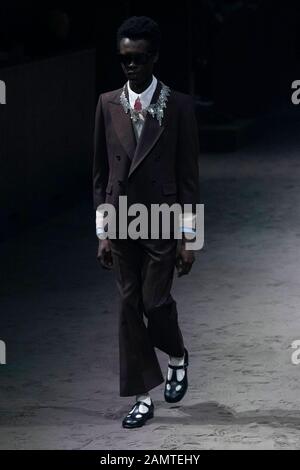 Mailand, Italien. Januar 2020. Gucci Herbst/Winter 2020/2021 Start- Und Landebahn während der Mailänder Fashion Week Men'Äôs Januar 2020 - Mailand, Italien 14.01.2020 weltweite Nutzung Credit: Dpa/Alamy Live News Stockfoto