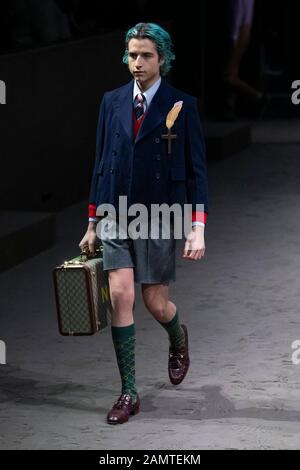 Mailand, Italien. Januar 2020. Gucci Herbst/Winter 2020/2021 Start- Und Landebahn während der Mailänder Fashion Week Men'Äôs Januar 2020 - Mailand, Italien 14.01.2020 weltweite Nutzung Credit: Dpa/Alamy Live News Stockfoto