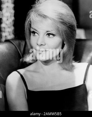 Francoise Brion, Film immer noch von "The French Game", Wilshire International Release, Vertrieben von Atlantic Pictures Corp., 1962 Stockfoto