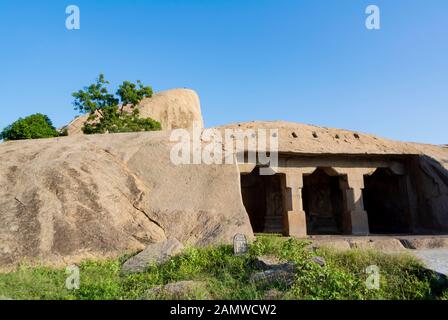 Mahabalipuram, Tamil Nadu, Südindien, 3. von Janury, 2020: Kottikal mandapa, das ein Teil des Tempelkomplexes ist. Stockfoto