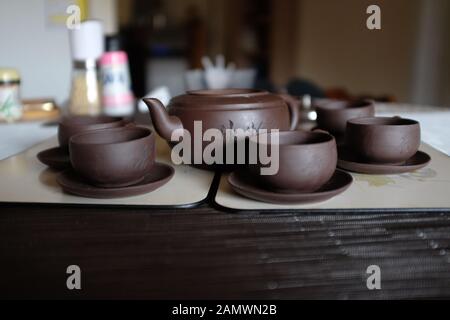 Chinesische Lila Ton Tee Set Stockfoto