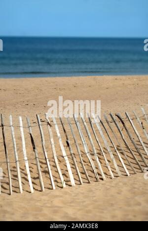 Sandfang, Fechten, Sandhaven Strand, South Shields, South Tyneside Stockfoto