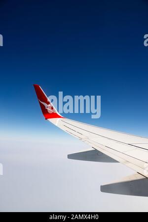Der Flügel einer Qantas Boeing 737 Stockfoto