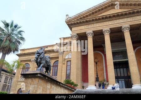 Teatro Massimo Theater. Oper in Palermo Stockfoto