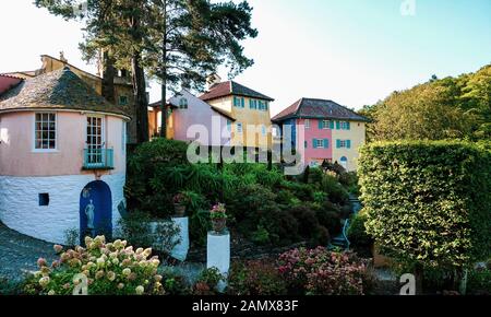 Portmeirion, ein touristisches Dorf im italienischen Stil in Gwynedd, Nordwales Stockfoto