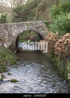 Die Brücke bei Hartland Abtei Stockfoto