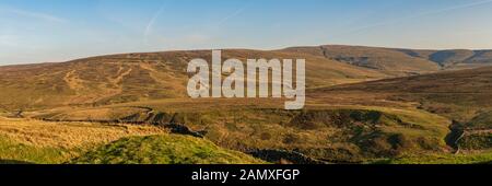 Blick über die Yorkshire Dales Landschaft von der B6270 Straße zwischen Nateby und Birkdale, North Yorkshire, England, Großbritannien Stockfoto