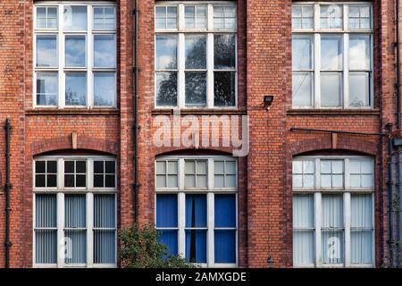 Manchester, UK - 20. Oktober 2019: City College City Campus close-up, Gay Village, Canal St Stockfoto