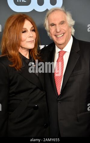 Santa Monica, USA. Januar 2020. Henry Winkler mit Frau Stacey Weitzman bei den 25th Critics' Choice Awards im Barker Hangar. Santa Monica, 01.12.2020 - weltweite Nutzung Credit: Dpa/Alamy Live News Stockfoto